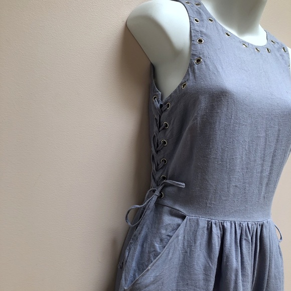 Reformation eyelet dress chambray - Picture 4 of 8